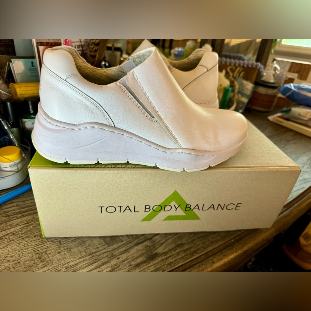 Brand New Align Luna Shoes